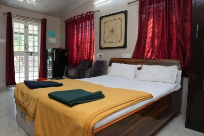 Well ventilated bedroom - nature stay near Nashik