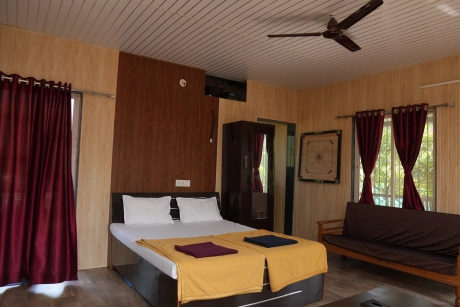 Cottage bedroom - deluxe cottage booking Trimbakeshwar